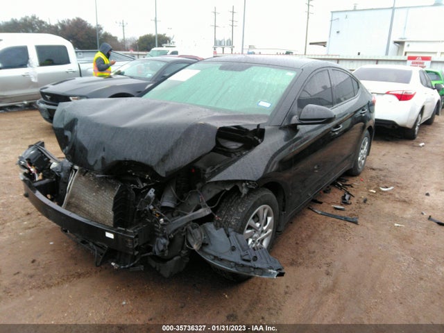 Hyundai ELANTRA SE 2018 KMHD74LF2JU584377 Image 2