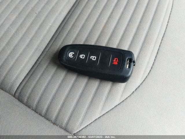 2019 Ford Escape, VIN: 1FMCU9GD2KUB49564