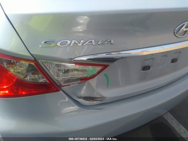 2014 HYUNDAI SONATA GLS VIN: 5NPEB4AC0EH915828