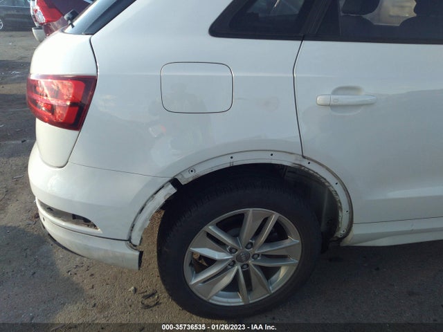 WA1BCCFS6JR010923 Audi Q3 Premium/sport Premium