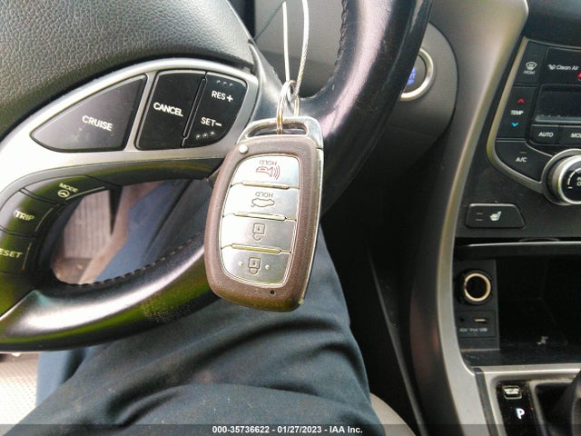 2016 HYUNDAI ELANTRA LIMITED VIN: 5NPDH4AEXGH674505