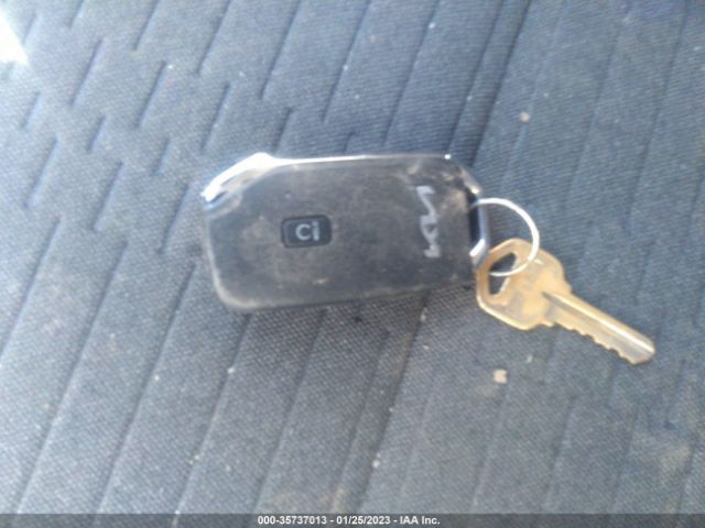 KNDEU2AA5P7397378 KIA SELTOS S