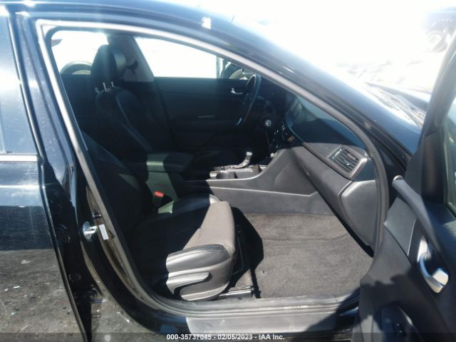 5XXGT4L35JG254841 KIA Optima S