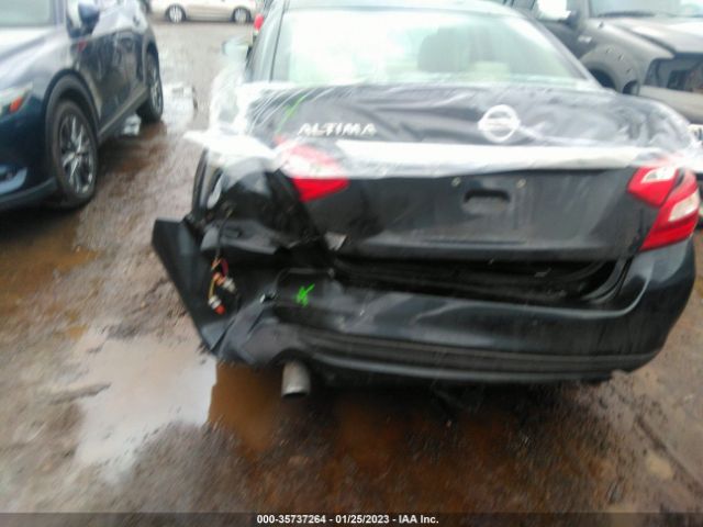 1N4AL3AP8HC128768 Nissan Altima 2.5 S