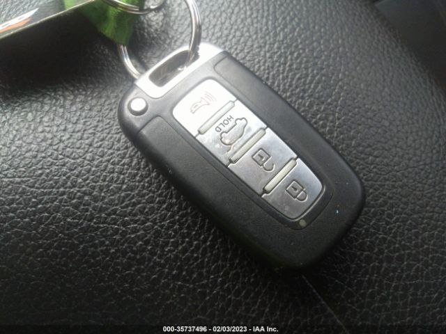 5XYKUDA23BG090665 KIA SORENTO EX