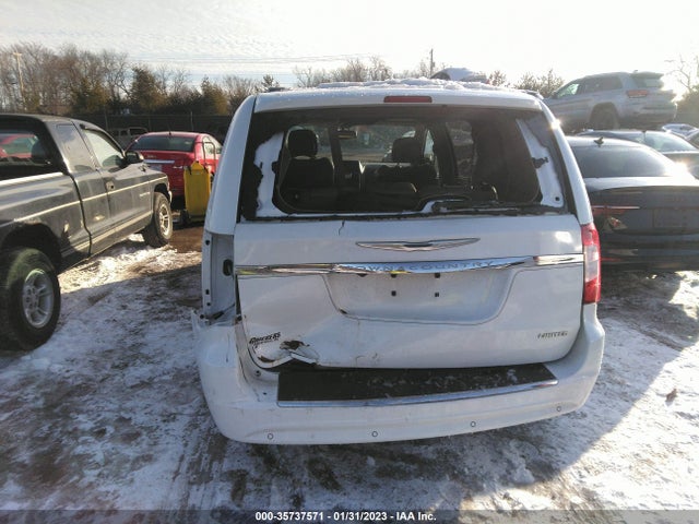 2C4RC1GG8GR136092 Chrysler Town & Country Limited Platinum