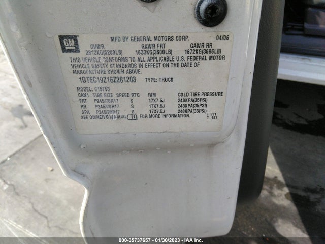 2006 GMC SIERRA 1500 WORK TRUCK VIN: 1GTEC19Z16Z281203