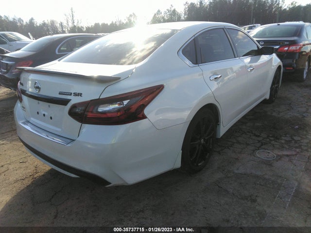 2018 Nissan Altima, VIN: 1N4AL3AP7JC225627