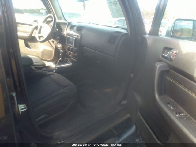 5GTDN136968161121 Hummer H3