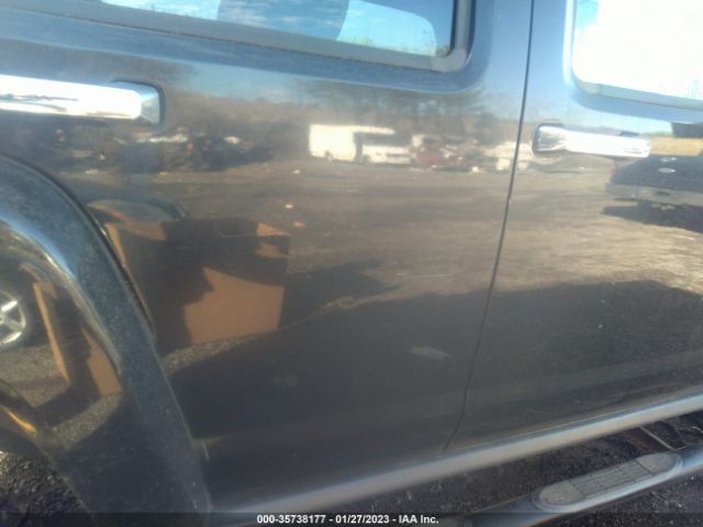 5GTDN136968161121 Hummer H3