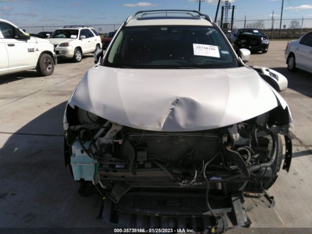 5N1AT2MV5FC801832 Nissan Rogue Sl