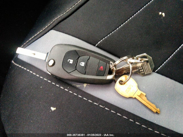 Chevrolet TRAX LS 2019 3GNCJKSB8KL383252 Image 11