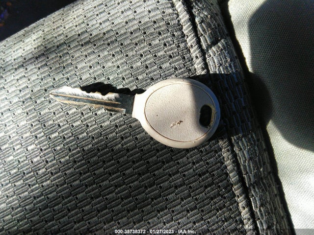 Jeep Commander 2006 1J8HG48K26C231798 Image 3