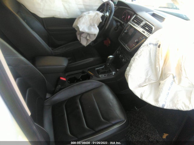 3VV5B7AX6JM109230 Volkswagen Tiguan Sel Premium