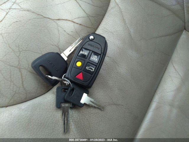 YV1SW612X52514244 Volvo V70