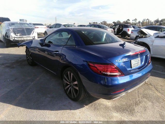 2017 Mercedes-Benz SLK-Class, VIN: WDDPK3JA7HF127005