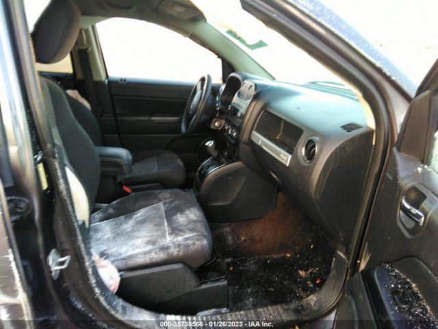 1C4NJDBBXFD317178 Jeep Compass Sport