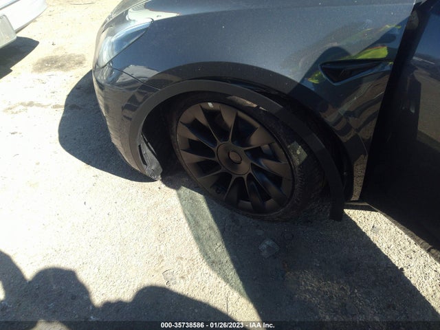 Tesla Model Y Long Range 2022 7SAYGDEE2NA021757 Image 7