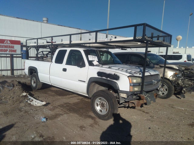2003 1GCHC29U43E103716 main image
