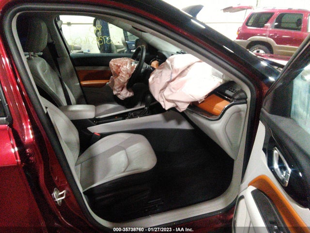 2022 Jeep Compass, VIN: 3C4NJDCB2NT142190