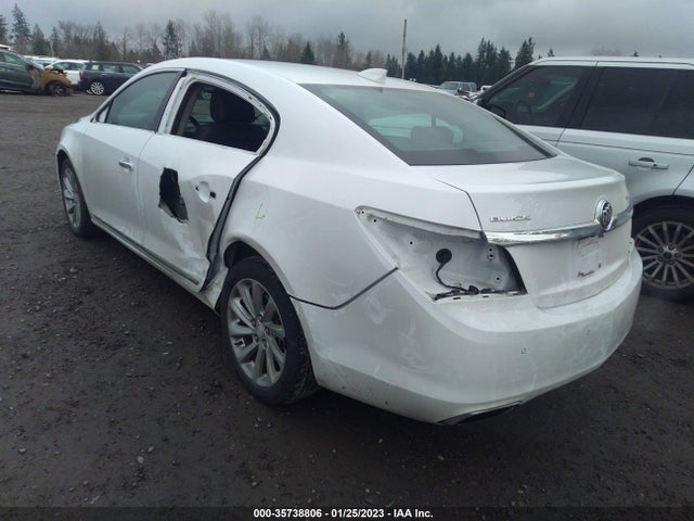 2016 Buick LaCrosse, VIN: 1G4GB5G36GF261433
