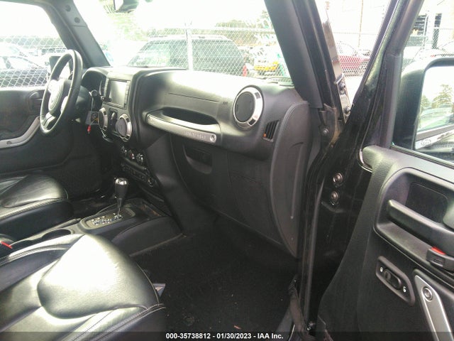 2017 Jeep Wrangler, VIN: 1C4BJWEG9HL683034