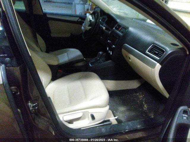3VWDX7AJ0DM363721 Volkswagen Jetta Sedan Se W/convenience/sunroof