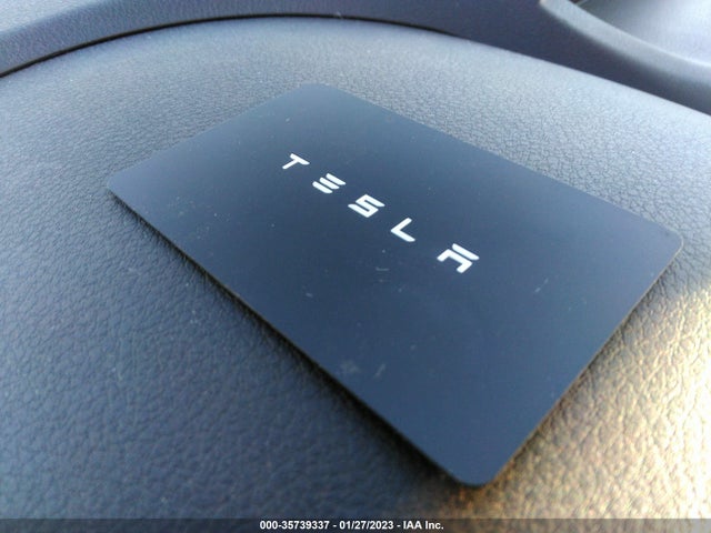 Tesla Model Y Long Range 2020 5YJYGDEE7LF057943 Image 3
