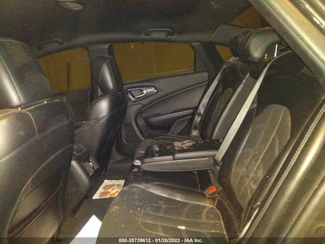 1C3CCCBG4FN638980 Chrysler 200 S