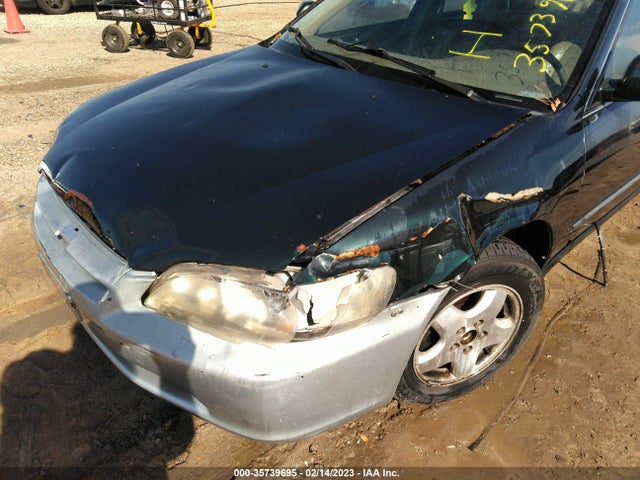 2000 HONDA ACCORD SDN EX W/LEATHER VIN: 1HGCG1652YA073606