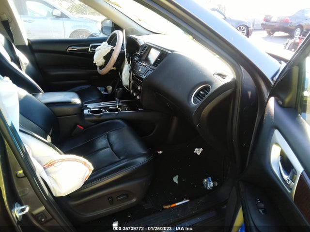 2016 Nissan Pathfinder, VIN: 5N1AR2MN8GC600104
