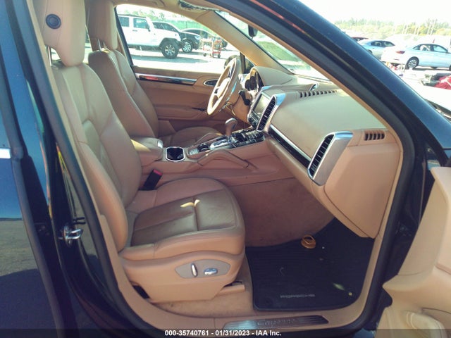 2015 Porsche Cayenne, VIN: WP1AF2A22FLA37930