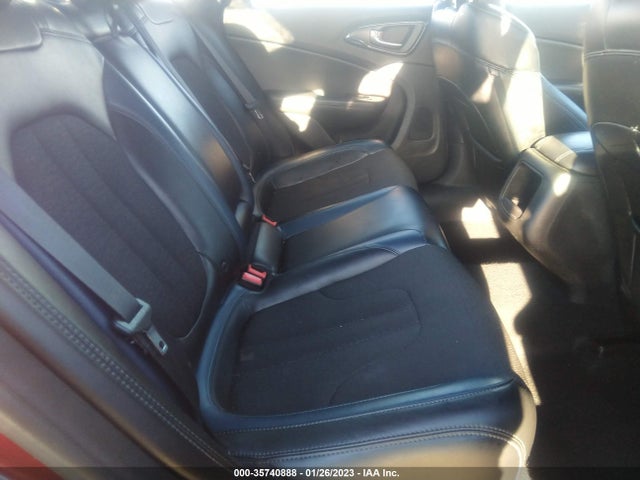 1C3CCCBG5FN736173 Chrysler 200 S