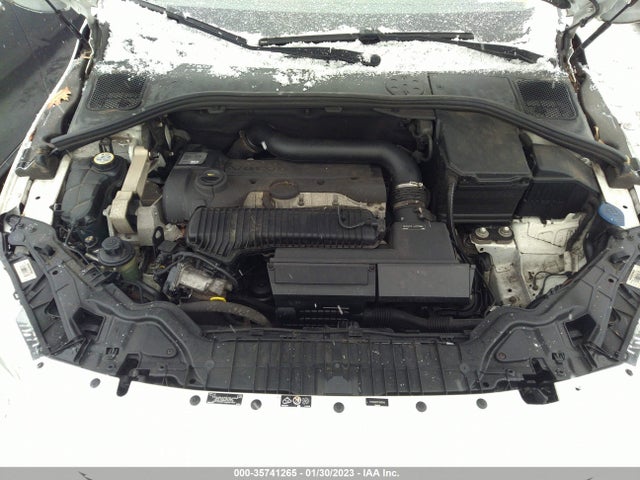 2015 Volvo V60, VIN: YV1612SC7F1207542