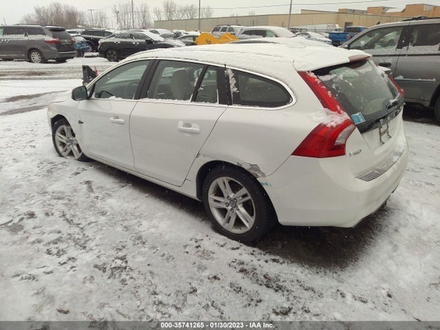 2015 Volvo V60, VIN: YV1612SC7F1207542