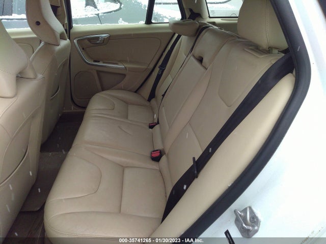 2015 Volvo V60, VIN: YV1612SC7F1207542