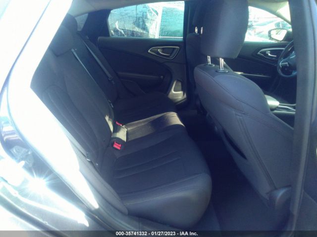 1C3CCCAB8GN131250 Chrysler 200 Limited