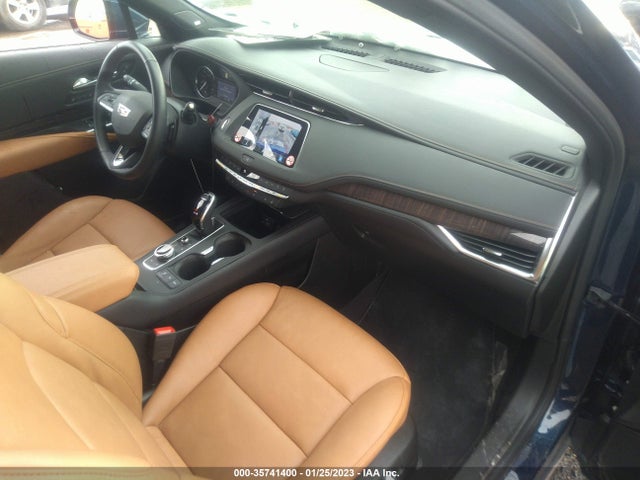 2022 Cadillac XT4, VIN: 1GYFZDR4XNF126510