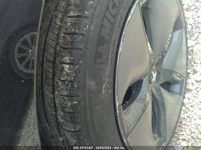 Tesla Model 3 Long Range 2018 5YJ3E1EB0JF077114 Image 13