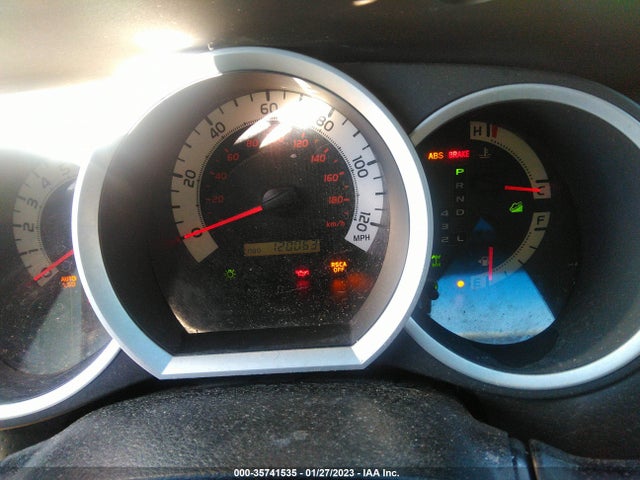 2015 TOYOTA TACOMA VIN: 5TFUU4EN7FX122940