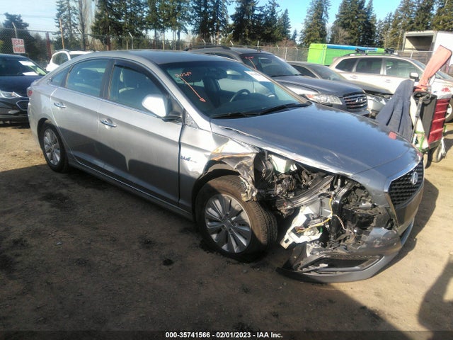 2016 Hyundai Sonata, VIN: KMHE24L15GA014133