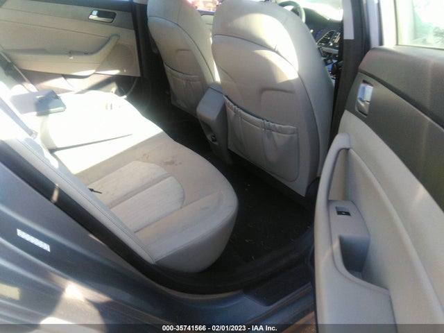 2016 Hyundai Sonata, VIN: KMHE24L15GA014133