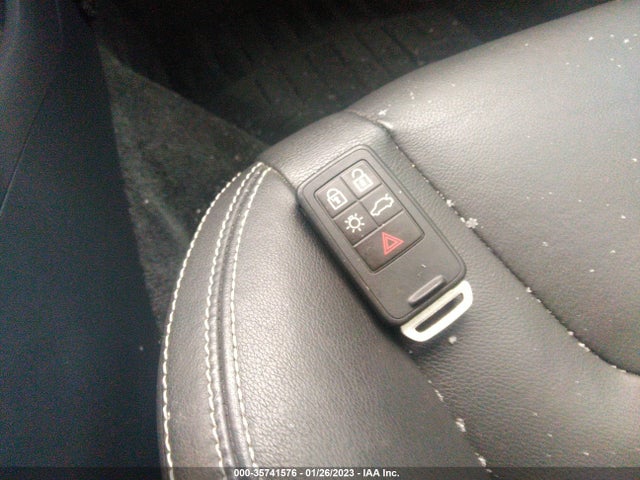 2016 Volvo S60, VIN: YV126MFK4G2414561