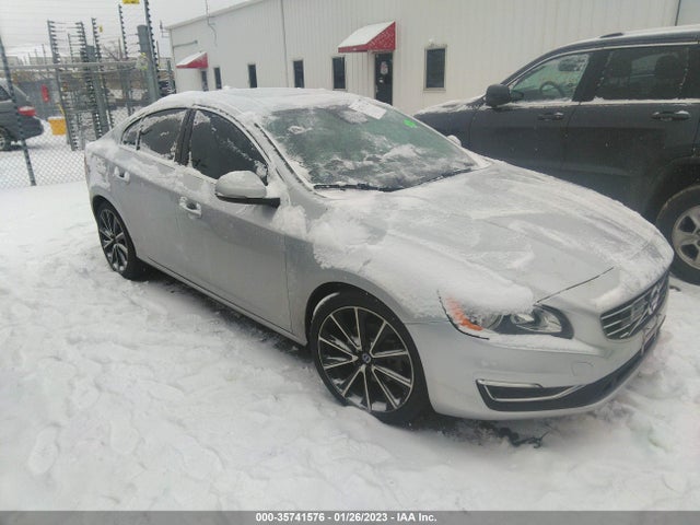 2016 Volvo S60, VIN: YV126MFK4G2414561
