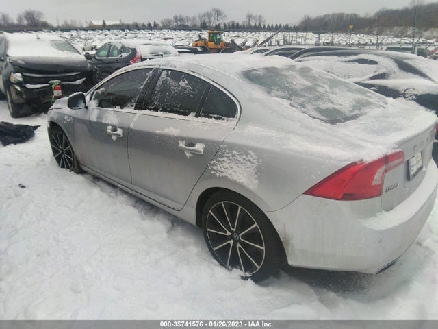 2016 Volvo S60, VIN: YV126MFK4G2414561