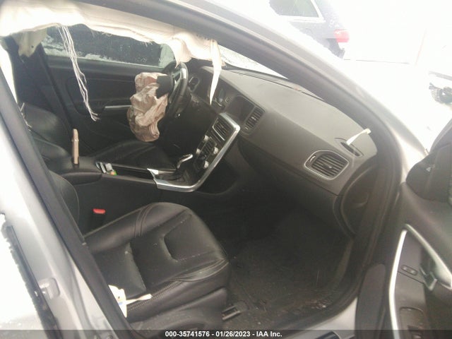 2016 Volvo S60, VIN: YV126MFK4G2414561