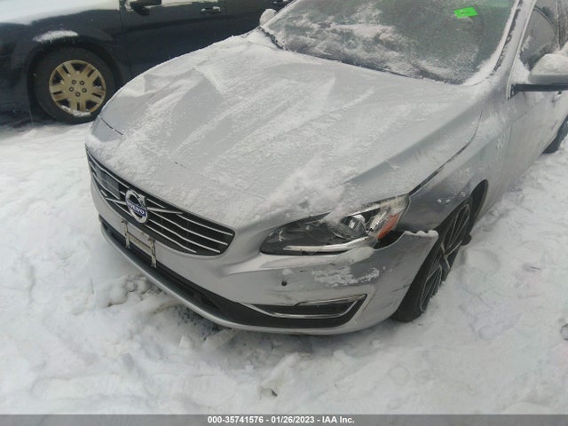 2016 Volvo S60, VIN: YV126MFK4G2414561