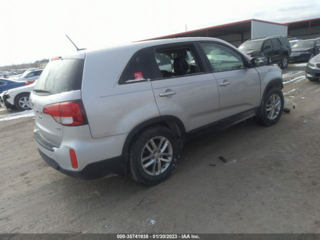 5XYKT3A63FG565091 KIA SORENTO LX