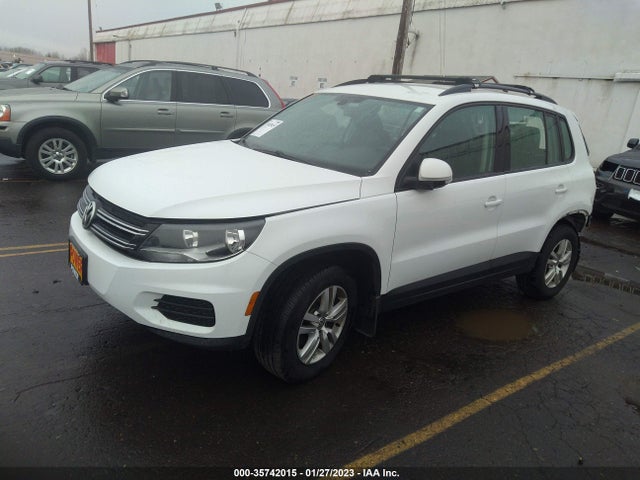2017 Volkswagen Tiguan, VIN: WVGBV7AX5HK028452