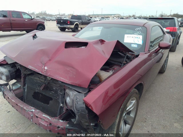 Dodge Challenger Sxt 2017 2C3CDZAGOHH639637 Image 2